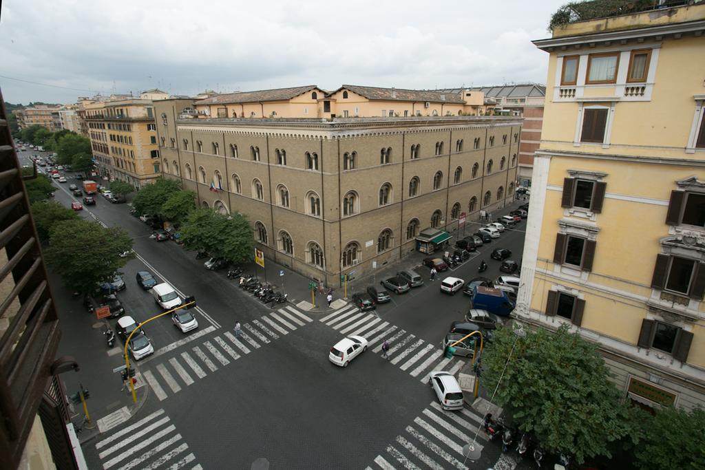 Near The Vatican Appartamento Roma